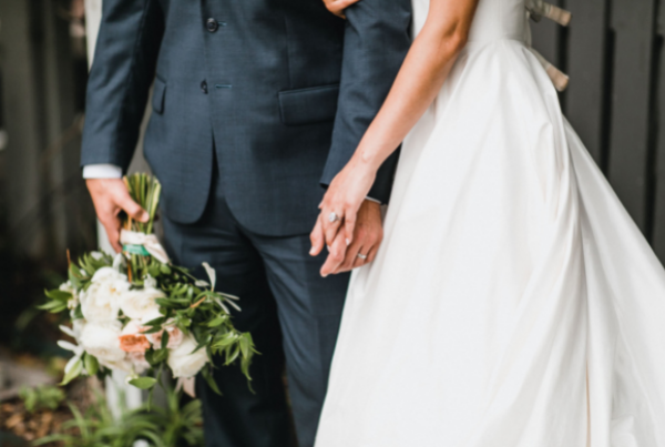 Wedding Content Creation Etiquette: How to Capture the Moment Without Stealing the Spotlight